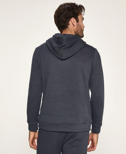 The back view of the elevate hoodie from 7 Diamonds