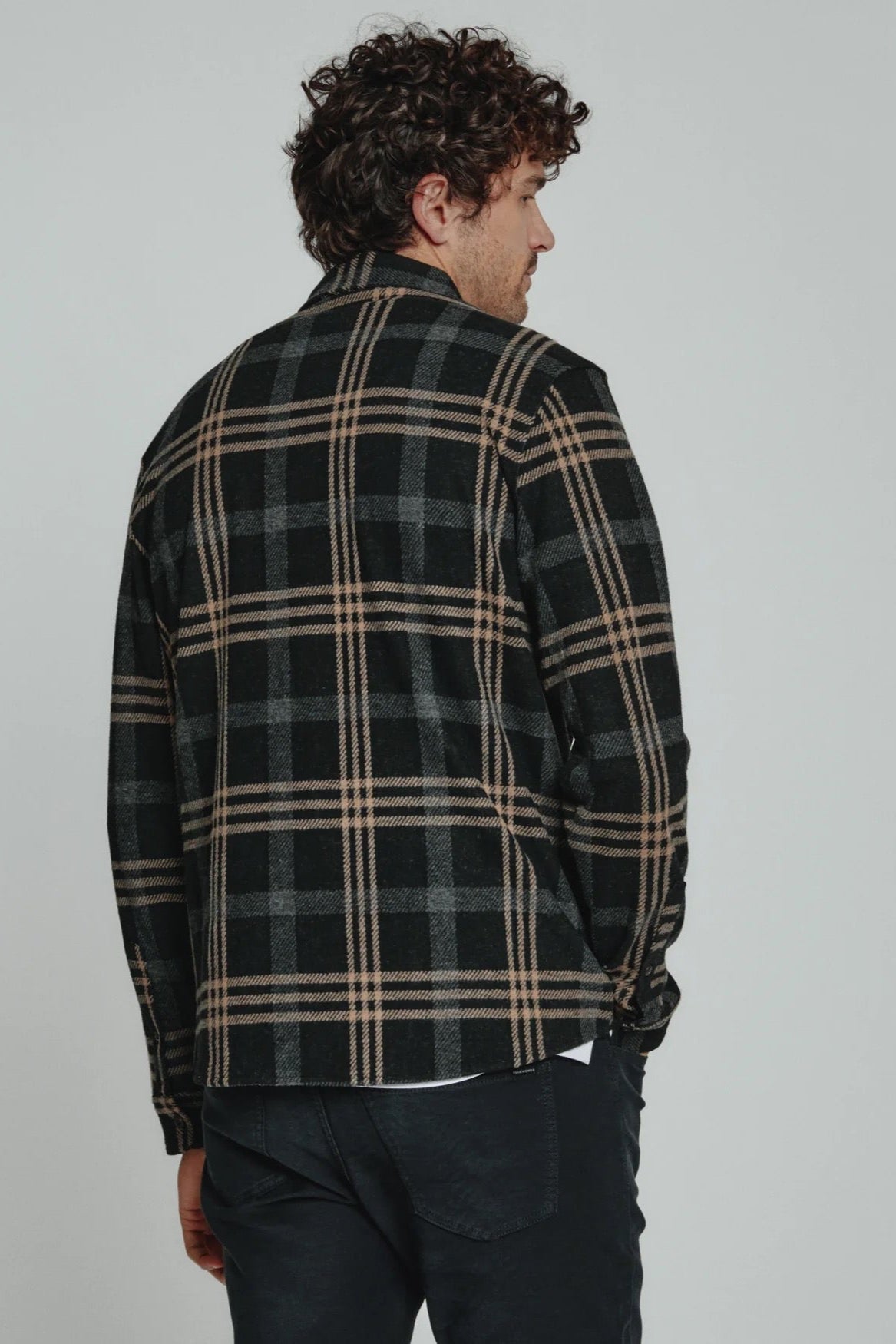 Generation Plaid Long Sleeve. onyx.