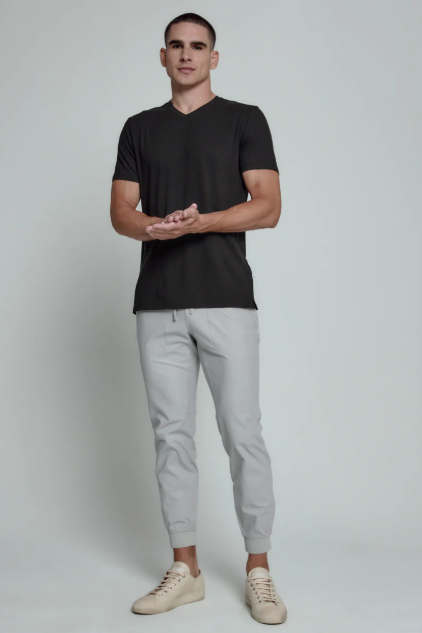Core V-Neck Black