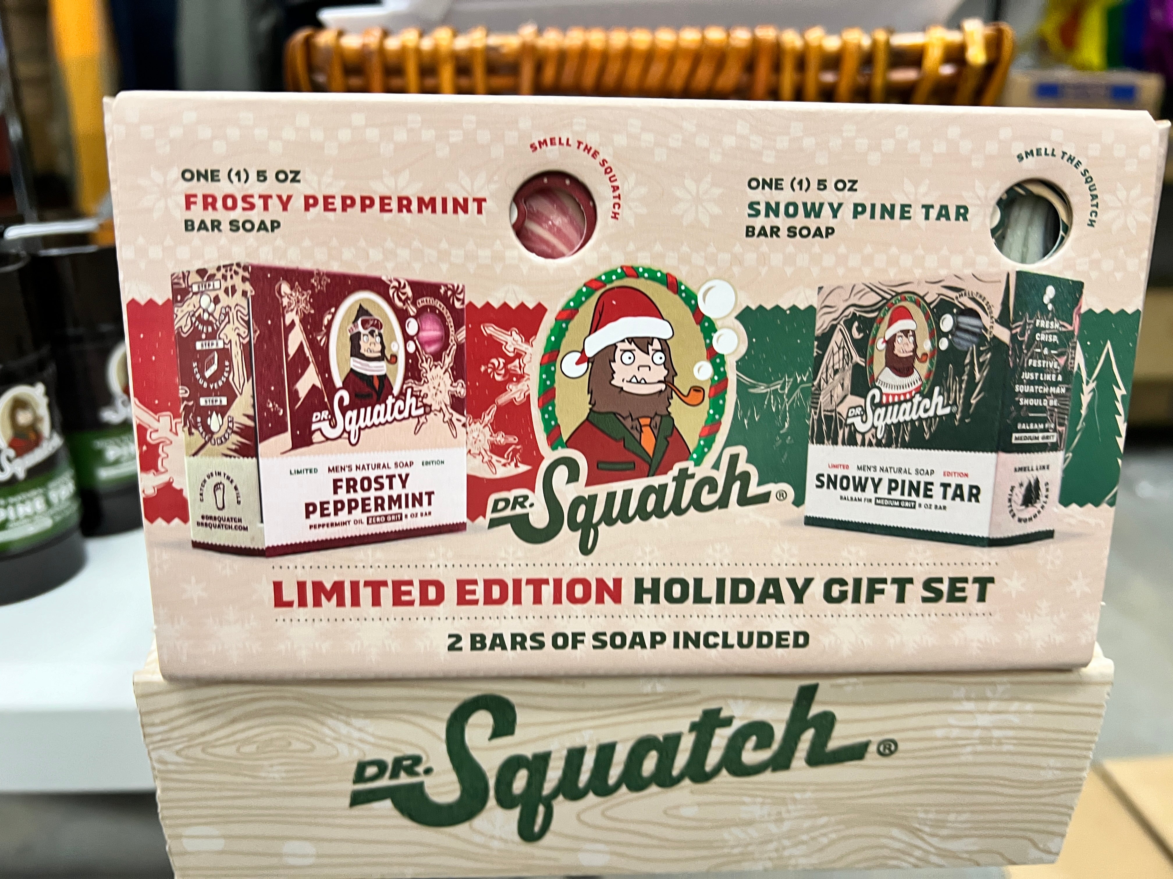 Dr. Squatch Limited Edition Holiday All Natural Bar Soap NEW FROSTY  PEPPERMINT