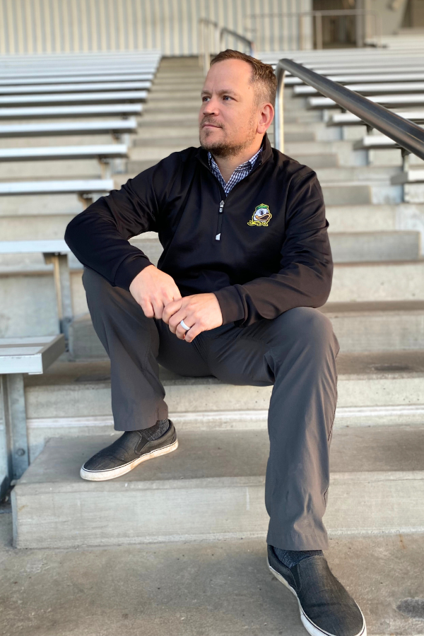 Oregon Ducks 1/4 Zip Traverse Pullover - Cutter & Buck