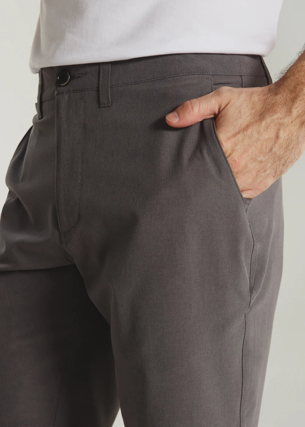 Momentum Short-Charcoal
