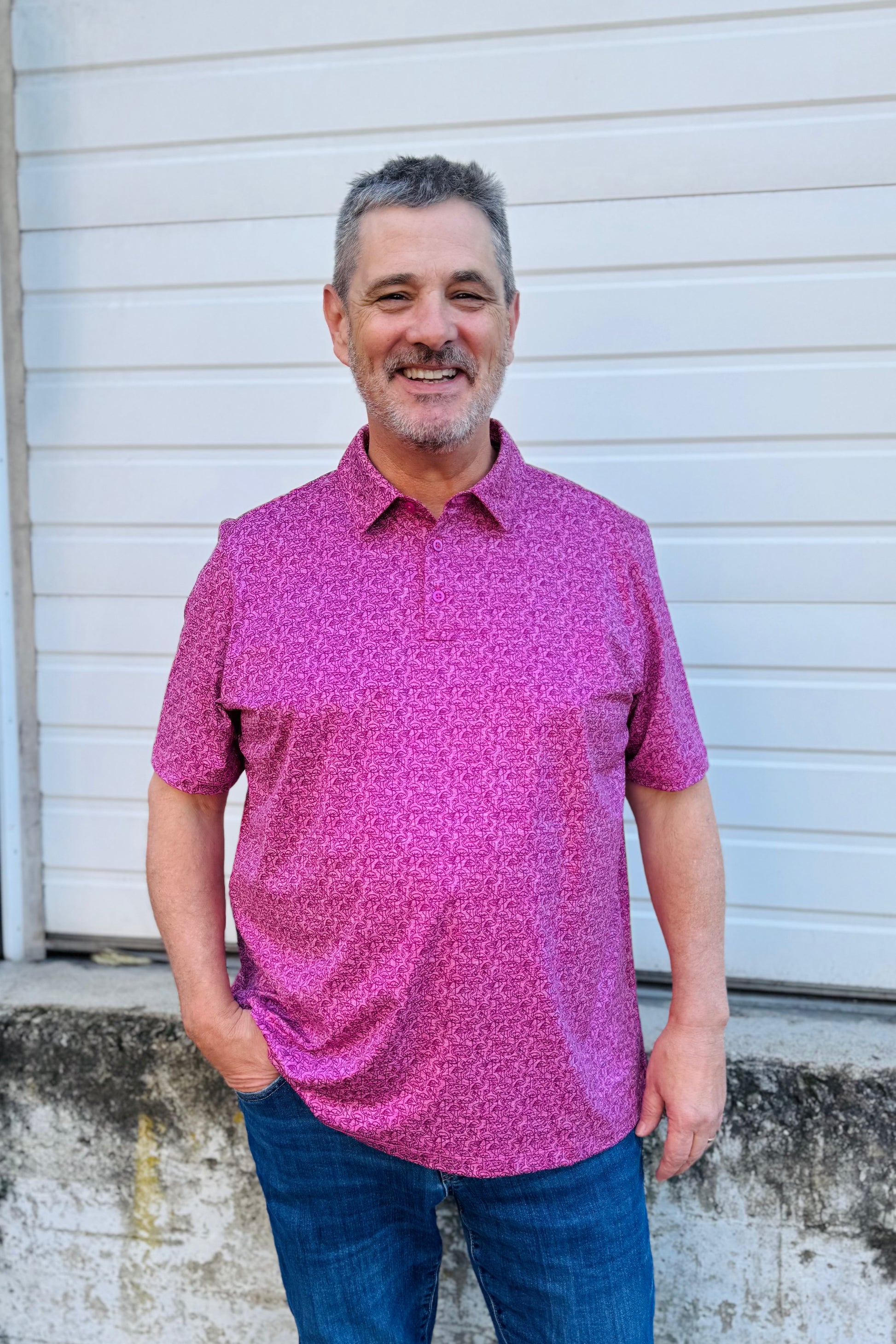 This print top and subtle logo details, so you’ll look sharp without trying too hard. Plus, the moisture-wicking fabric keeps you cool and dry, the antimicrobial finish fights odor, and the four-way stretch moves with you. Lightweight, soft, and built for comfort, this is a polo you’ll actually want to wear all day.Pair with chino shorts or performance pants for a sporty-casual look, or layer under a lightweight jacket when the temperature drops. Perfect for anywhere your actived. 