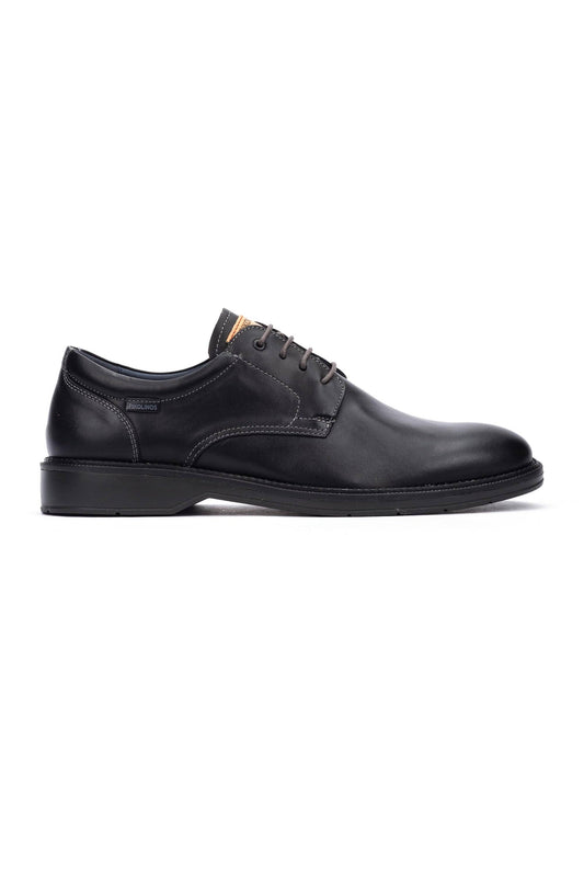 Pikolinos Carlet lace up in Black leather, a comfortable, stylish men's dress shoe for the office, weddings, dinners out and dressing up jeans