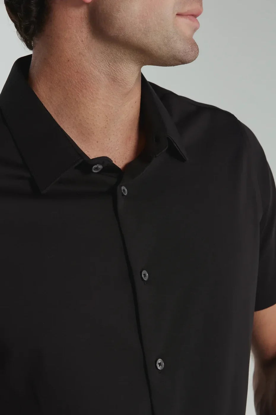 7 Diamonds Girona shirt in Black, a short sleeve button-up in the same comfortable Girona fabric for summer nights out, vacations and weddings
