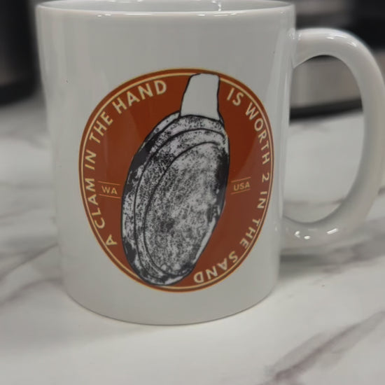 BMO Fish Art Razor Clam Mug